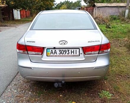 Серый Хендай Соната, объемом двигателя 2 л и пробегом 177 тыс. км за 7100 $, фото 10 на Automoto.ua