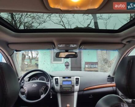 Сірий Хендай Соната, об'ємом двигуна 3.34 л та пробігом 280 тис. км за 7000 $, фото 10 на Automoto.ua