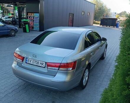 Серый Хендай Соната, объемом двигателя 2 л и пробегом 221 тыс. км за 6500 $, фото 4 на Automoto.ua