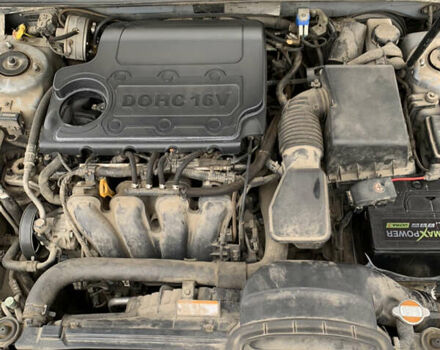 Сірий Хендай Соната, об'ємом двигуна 2 л та пробігом 172 тис. км за 8300 $, фото 11 на Automoto.ua