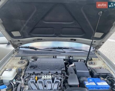 Серый Хендай Соната, объемом двигателя 2 л и пробегом 115 тыс. км за 7800 $, фото 32 на Automoto.ua