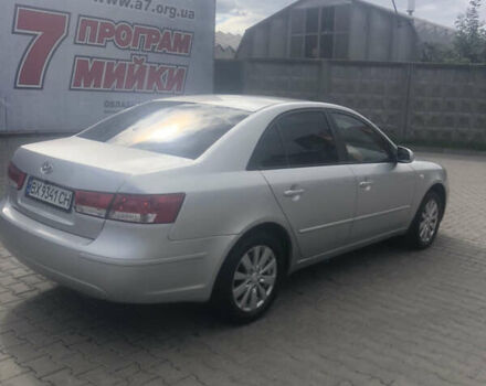 Серый Хендай Соната, объемом двигателя 2 л и пробегом 345 тыс. км за 5200 $, фото 6 на Automoto.ua