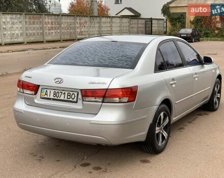 Хендай Соната 2008 в Киеве на Automoto.ua Серый Хендай Соната, объемом двигателя 2 л и пробегом 200 тыс. км за 5700 $, фото 16 на Automoto.ua