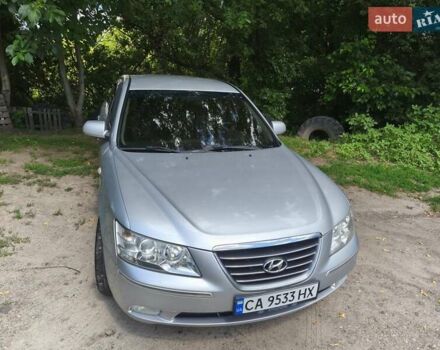 Сірий Хендай Соната, об'ємом двигуна 2.4 л та пробігом 231 тис. км за 7200 $, фото 11 на Automoto.ua