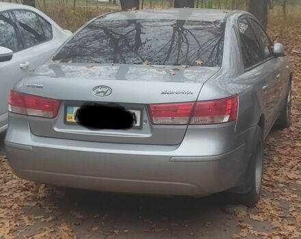 Серый Хендай Соната, объемом двигателя 2 л и пробегом 230 тыс. км за 4500 $, фото 1 на Automoto.ua