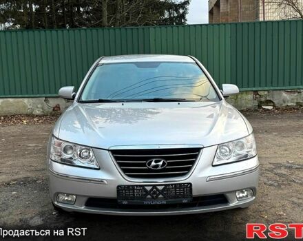 Сірий Хендай Соната, об'ємом двигуна 2 л та пробігом 180 тис. км за 5700 $, фото 1 на Automoto.ua