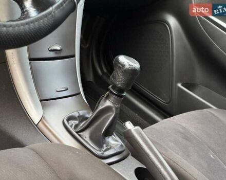 Сірий Хендай Соната, об'ємом двигуна 2 л та пробігом 180 тис. км за 5700 $, фото 30 на Automoto.ua