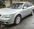 Серый Хендай Соната, объемом двигателя 2 л и пробегом 354 тыс. км за 5300 $, фото 11 на Automoto.ua
