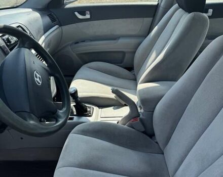 Серый Хендай Соната, объемом двигателя 2 л и пробегом 343 тыс. км за 4300 $, фото 8 на Automoto.ua