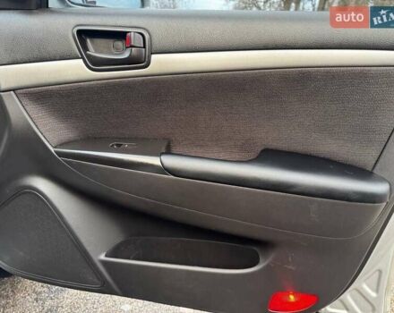 Сірий Хендай Соната, об'ємом двигуна 2 л та пробігом 180 тис. км за 5700 $, фото 56 на Automoto.ua