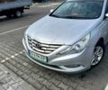 Сірий Хендай Соната, об'ємом двигуна 2 л та пробігом 120 тис. км за 5700 $, фото 1 на Automoto.ua