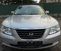Сірий Хендай Соната, об'ємом двигуна 2 л та пробігом 180 тис. км за 5700 $, фото 3 на Automoto.ua