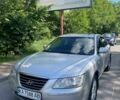 Сірий Хендай Соната, об'ємом двигуна 3.3 л та пробігом 213 тис. км за 5650 $, фото 1 на Automoto.ua