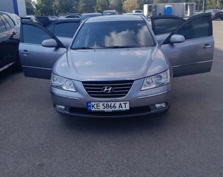 Сірий Хендай Соната, об'ємом двигуна 2 л та пробігом 132 тис. км за 9200 $, фото 3 на Automoto.ua