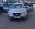 Сірий Хендай Соната, об'ємом двигуна 2 л та пробігом 132 тис. км за 9200 $, фото 3 на Automoto.ua