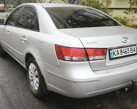 Серый Хендай Соната, объемом двигателя 2 л и пробегом 354 тыс. км за 5300 $, фото 9 на Automoto.ua