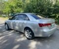 Сірий Хендай Соната, об'ємом двигуна 3.3 л та пробігом 213 тис. км за 5650 $, фото 4 на Automoto.ua