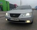 Сірий Хендай Соната, об'ємом двигуна 2.36 л та пробігом 300 тис. км за 5500 $, фото 1 на Automoto.ua