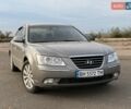 Сірий Хендай Соната, об'ємом двигуна 2 л та пробігом 237 тис. км за 7300 $, фото 1 на Automoto.ua