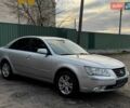 Сірий Хендай Соната, об'ємом двигуна 2 л та пробігом 180 тис. км за 5700 $, фото 7 на Automoto.ua