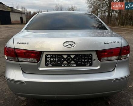 Сірий Хендай Соната, об'ємом двигуна 2 л та пробігом 180 тис. км за 5700 $, фото 22 на Automoto.ua