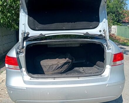 Серый Хендай Соната, объемом двигателя 2 л и пробегом 188 тыс. км за 7500 $, фото 6 на Automoto.ua