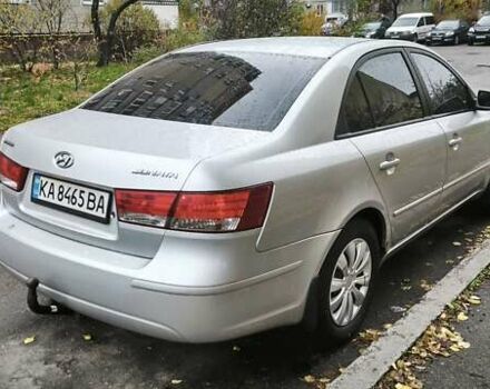 Серый Хендай Соната, объемом двигателя 2 л и пробегом 354 тыс. км за 5300 $, фото 4 на Automoto.ua