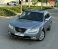 Серый Хендай Соната, объемом двигателя 3.3 л и пробегом 198 тыс. км за 8000 $, фото 1 на Automoto.ua