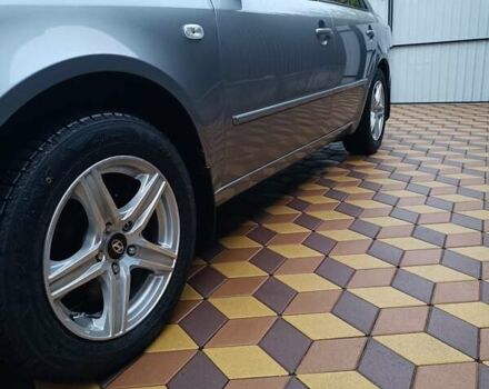 Серый Хендай Соната, объемом двигателя 2 л и пробегом 250 тыс. км за 5999 $, фото 7 на Automoto.ua