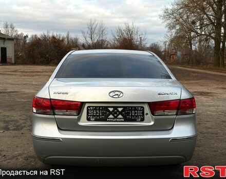 Сірий Хендай Соната, об'ємом двигуна 2 л та пробігом 180 тис. км за 5700 $, фото 4 на Automoto.ua