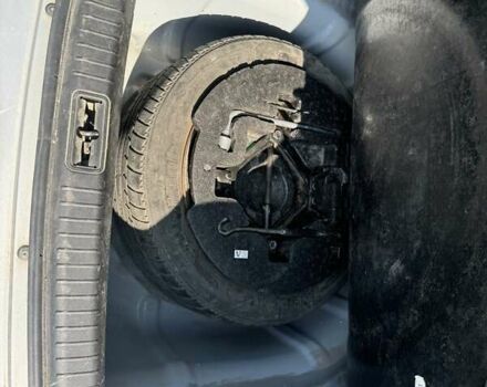 Серый Хендай Соната, объемом двигателя 2 л и пробегом 343 тыс. км за 4300 $, фото 17 на Automoto.ua