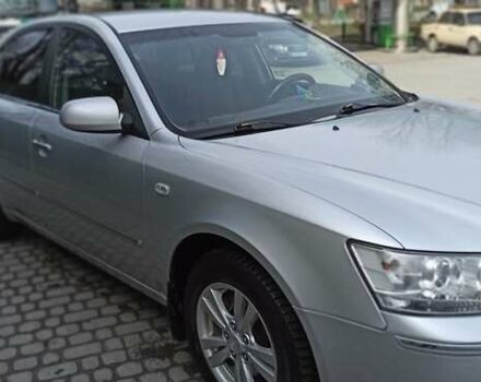 Сірий Хендай Соната, об'ємом двигуна 2 л та пробігом 288 тис. км за 6500 $, фото 23 на Automoto.ua