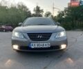 Серый Хендай Соната, объемом двигателя 2.4 л и пробегом 214 тыс. км за 7500 $, фото 1 на Automoto.ua