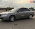 Сірий Хендай Соната, об'ємом двигуна 2 л та пробігом 237 тис. км за 7300 $, фото 4 на Automoto.ua