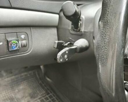 Серый Хендай Соната, объемом двигателя 2 л и пробегом 354 тыс. км за 5300 $, фото 15 на Automoto.ua