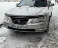 Серый Хендай Соната, объемом двигателя 2 л и пробегом 210 тыс. км за 6300 $, фото 1 на Automoto.ua