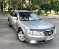 Сірий Хендай Соната, об'ємом двигуна 2 л та пробігом 130 тис. км за 8650 $, фото 1 на Automoto.ua