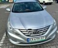 Сірий Хендай Соната, об'ємом двигуна 2 л та пробігом 120 тис. км за 5700 $, фото 1 на Automoto.ua