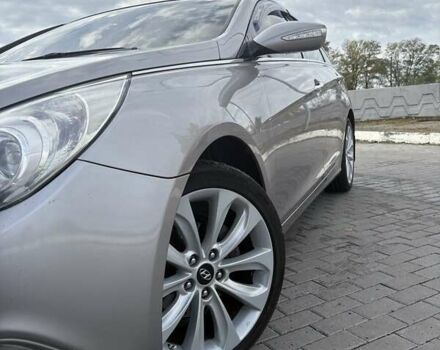 Хендай Соната 2010 в Днепре (Днепропетровске) на Automoto.ua Серый Хендай Соната, объемом двигателя 2.4 л и пробегом 236 тыс. км за 10199 $, фото 1 на Automoto.ua