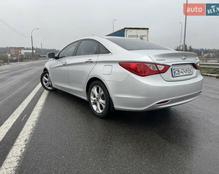 Серый Хендай Соната, объемом двигателя 2.36 л и пробегом 202 тыс. км за 7500 $, фото 7 на Automoto.ua