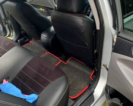 Серый Хендай Соната, объемом двигателя 2.4 л и пробегом 250 тыс. км за 7000 $, фото 8 на Automoto.ua