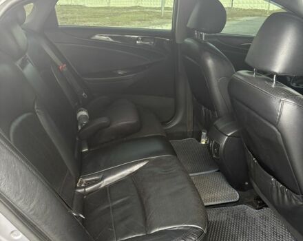 Хендай Соната 2010 в Днепре (Днепропетровске) на Automoto.ua Серый Хендай Соната, объемом двигателя 2.4 л и пробегом 236 тыс. км за 10199 $, фото 18 на Automoto.ua