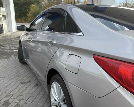 Хендай Соната 2010 в Днепре (Днепропетровске) на Automoto.ua Серый Хендай Соната, объемом двигателя 2.4 л и пробегом 236 тыс. км за 10199 $, фото 9 на Automoto.ua