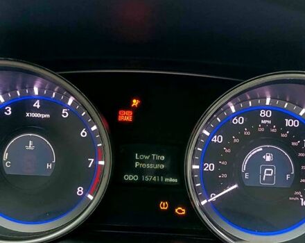 Серый Хендай Соната, объемом двигателя 2.4 л и пробегом 250 тыс. км за 7000 $, фото 5 на Automoto.ua