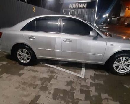 Серый Хендай Соната, объемом двигателя 2 л и пробегом 240 тыс. км за 7000 $, фото 10 на Automoto.ua