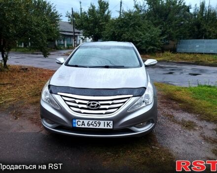 Серый Хендай Соната, объемом двигателя 2 л и пробегом 174 тыс. км за 9000 $, фото 5 на Automoto.ua