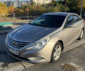 Серый Хендай Соната, объемом двигателя 2 л и пробегом 202 тыс. км за 7800 $, фото 2 на Automoto.ua