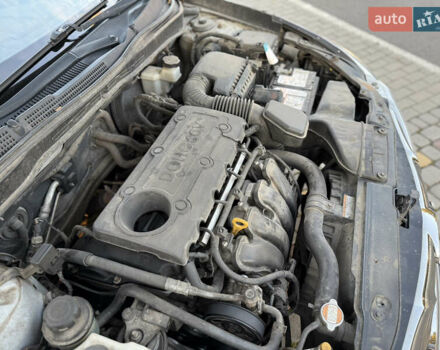 Серый Хендай Соната, объемом двигателя 2.36 л и пробегом 331 тыс. км за 10000 $, фото 14 на Automoto.ua