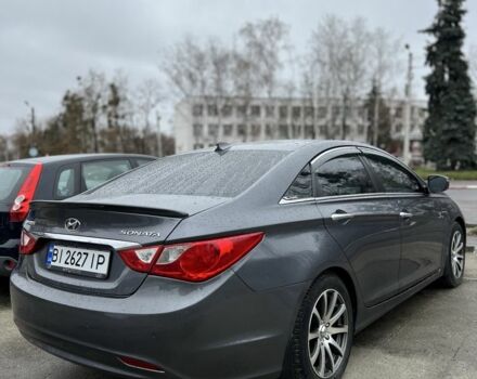 Серый Хендай Соната, объемом двигателя 2.4 л и пробегом 270 тыс. км за 7900 $, фото 4 на Automoto.ua