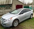 Серый Хендай Соната, объемом двигателя 2.4 л и пробегом 250 тыс. км за 7000 $, фото 3 на Automoto.ua